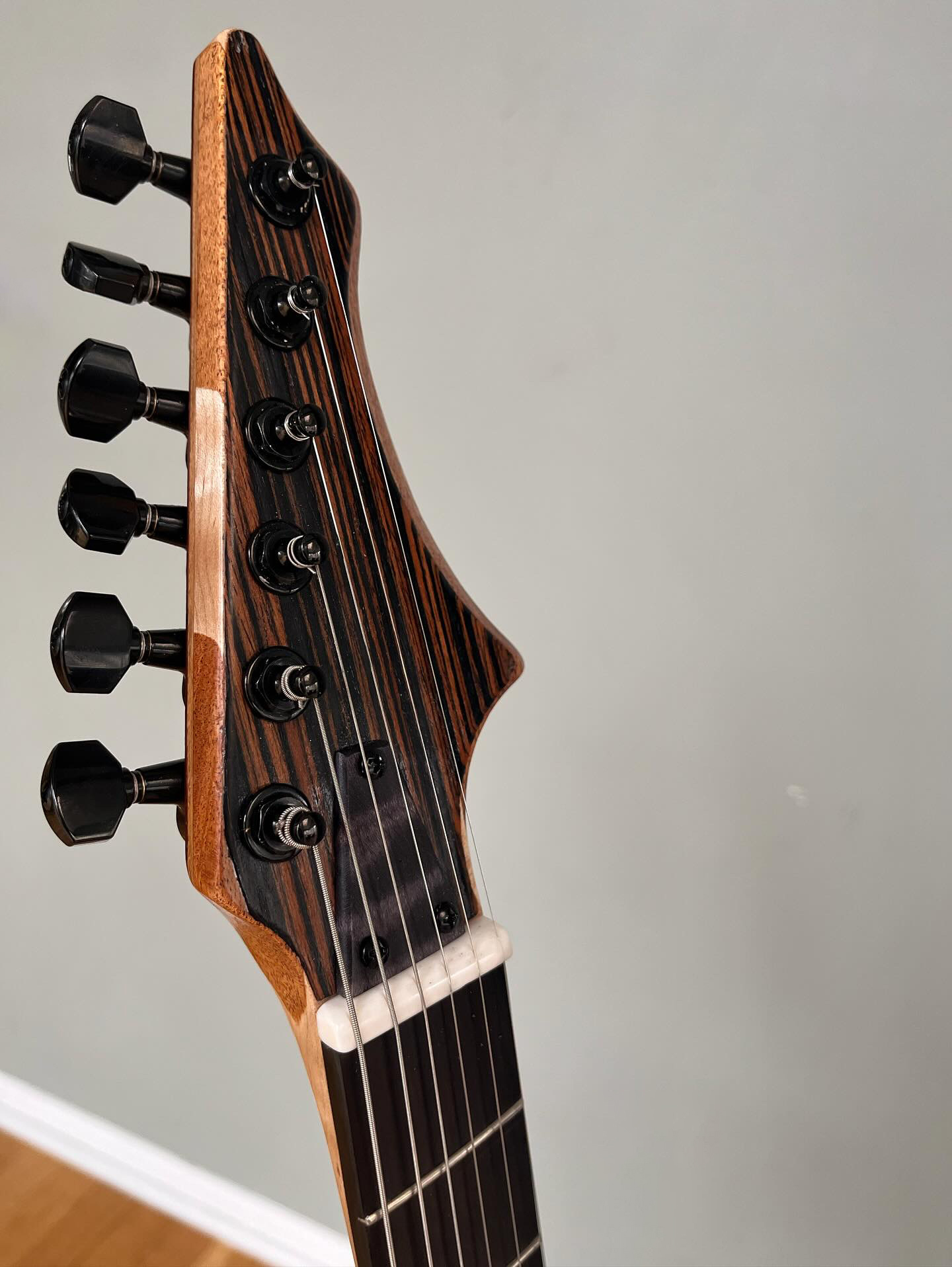 JM Guitar | Free Plastic x Jesse Fishman - Image 4